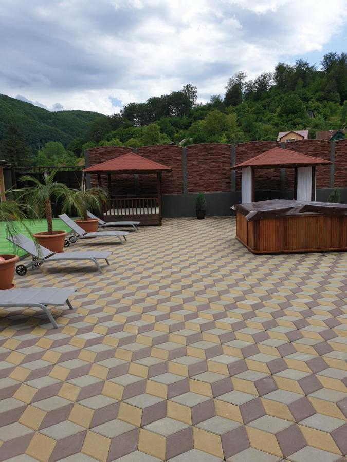 Casa Piri Hotel Anina Ngoại thất bức ảnh