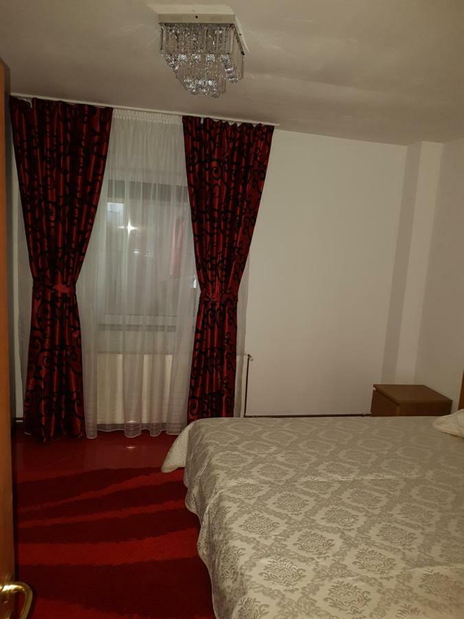 Casa Piri Hotel Anina Ngoại thất bức ảnh