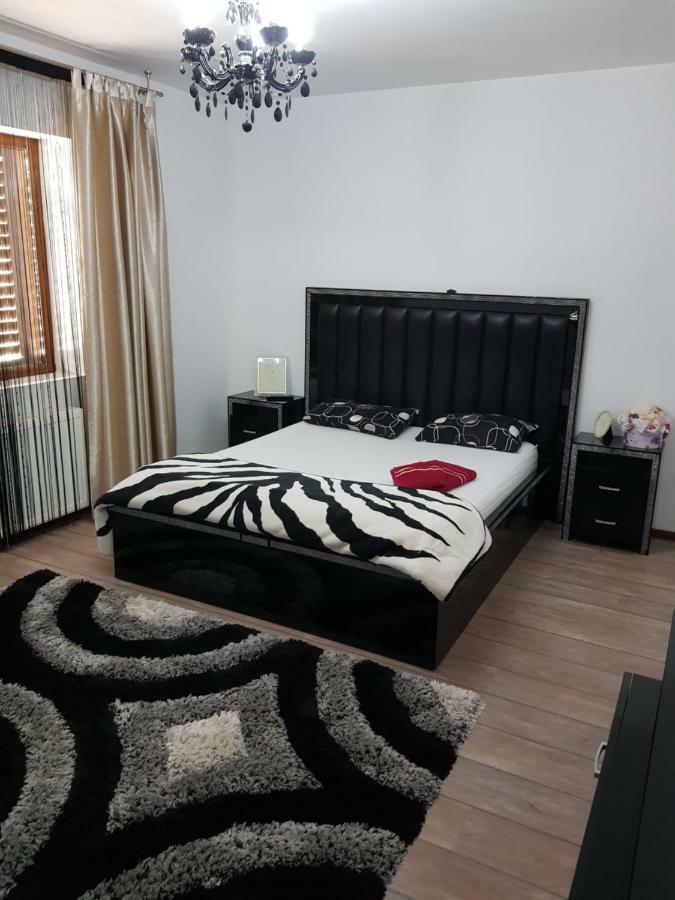 Casa Piri Hotel Anina Ngoại thất bức ảnh